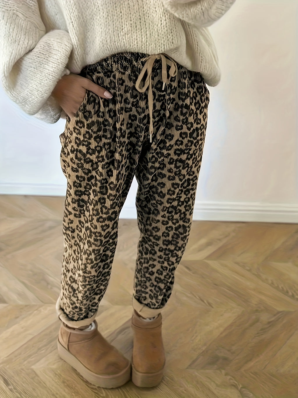Damen Leopard-Kordhose in Langform | Damenbekleidung