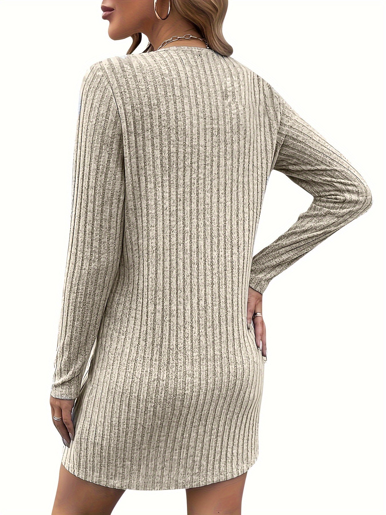Einfarbiges geripptes Kleid, langärmeliges figurbetontes Strickkleid