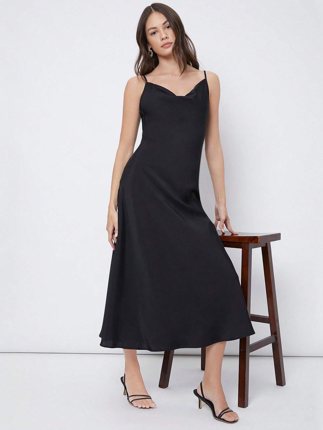 Luxus Satin Slip Midikleid