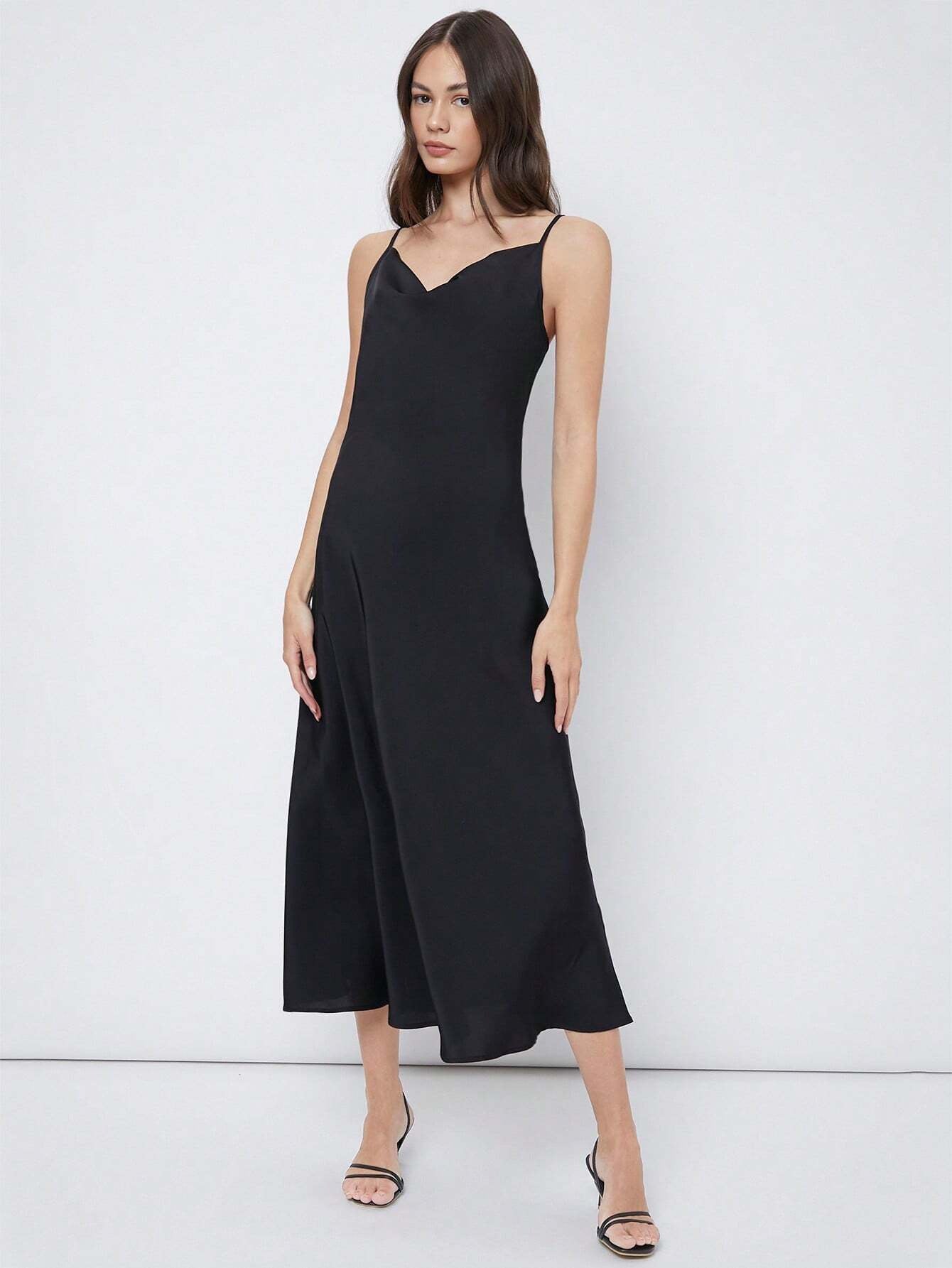 Luxus Satin Slip Midikleid
