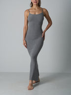 Wesentliches Sculpt Maxi Lounge Kleid