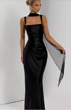 Sculpt Satin Contour Abendkleid