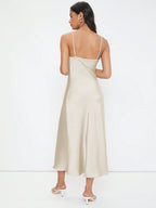 Luxus Satin Slip Midikleid