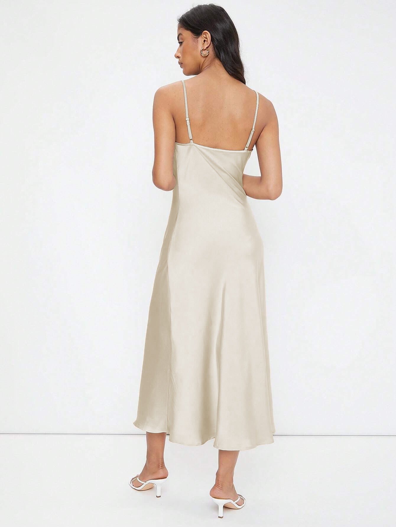Luxus Satin Slip Midikleid