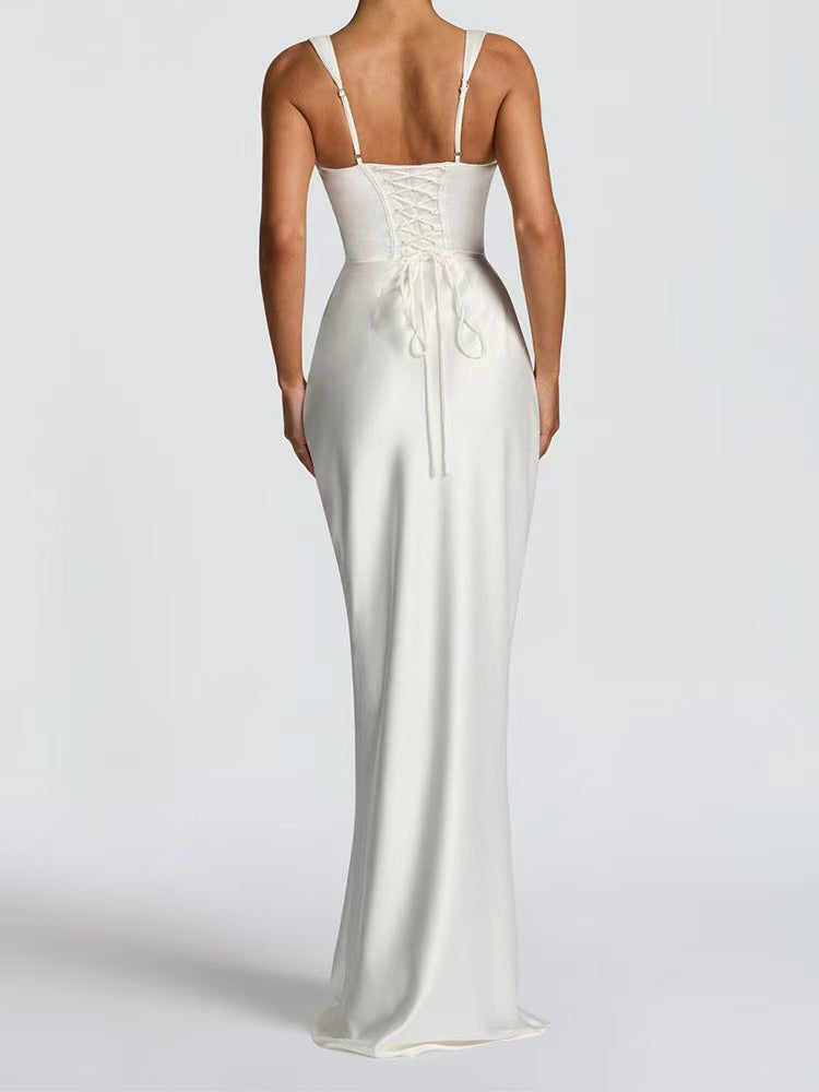 Sculpt Satin Contour Abendkleid