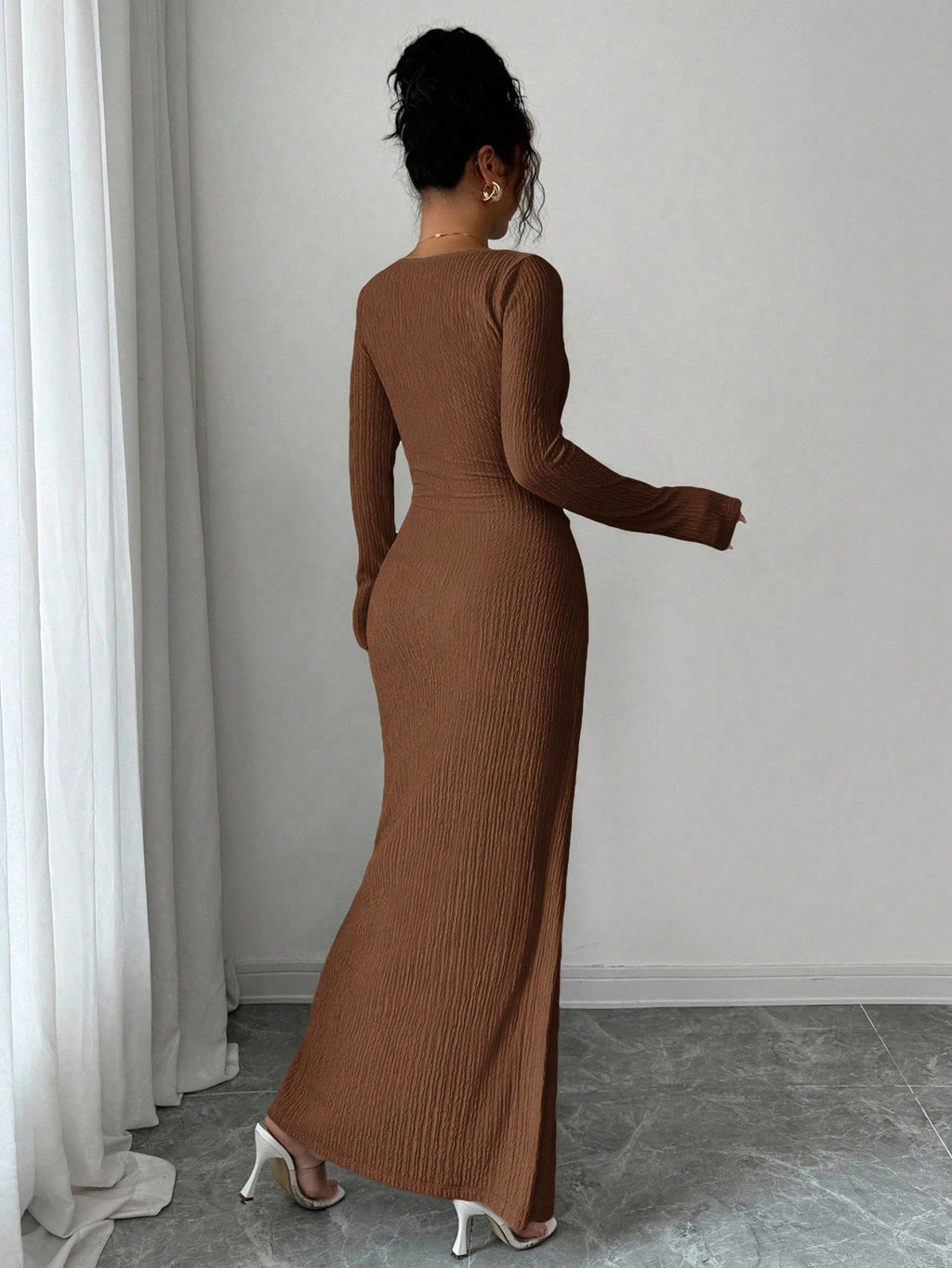 Noir Sculpt Wickeldetail Maxi-Kleid
