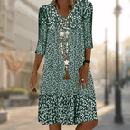 Elegant Women's Dress with Flattering Fit and 3/4 Sleeves | Perfect for Autumn - Green