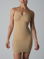 Nahtloses sportliches formendes Slipkleid