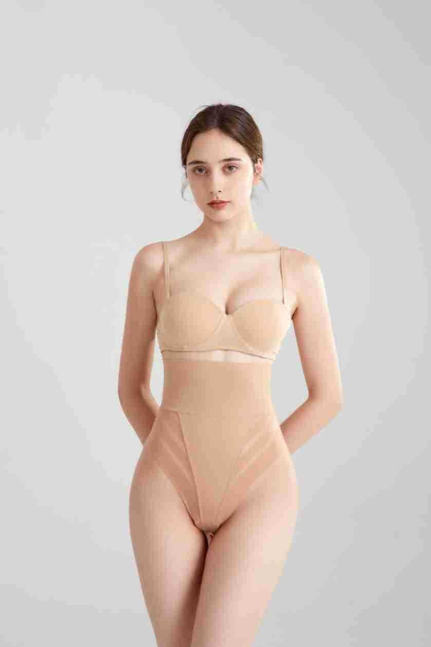 Hochtaillierter nahtloser String-Shapewear
