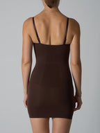 Nahtloses sportliches formendes Slipkleid