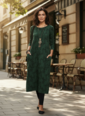 Elegantes langärmeliges Damenkleid mit Muster