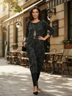 Elegantes langärmeliges Damenkleid mit Muster