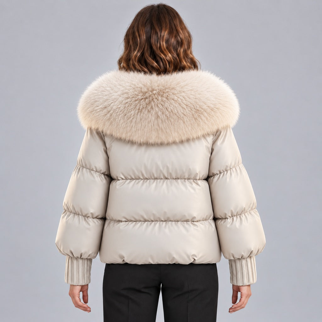 Glänzende Damen-Steppjacke mit übergroßem Kunstfellkragen – kurze wattierte Jacke mit Knebelverschluss