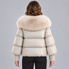 Glänzende Damen-Steppjacke mit übergroßem Kunstfellkragen – kurze wattierte Jacke mit Knebelverschluss