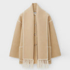 Eleganter Damen-Wollmantel im Oversize-Look mit passendem Schal