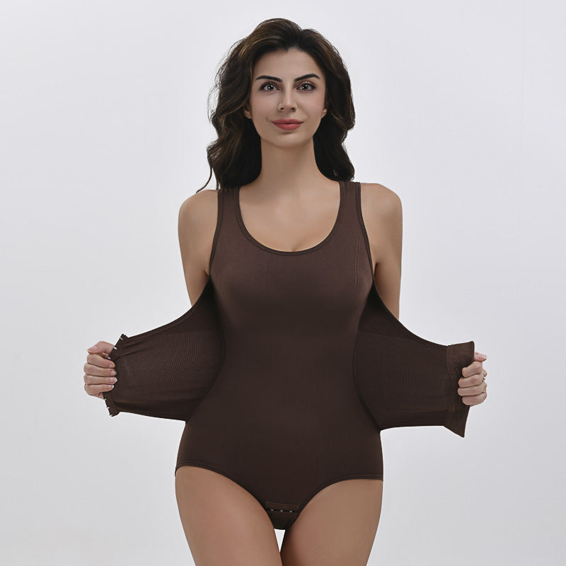 Haken- und formender Bodysuit mit breiten Trägern