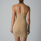 Nahtloses sportliches formendes Slipkleid