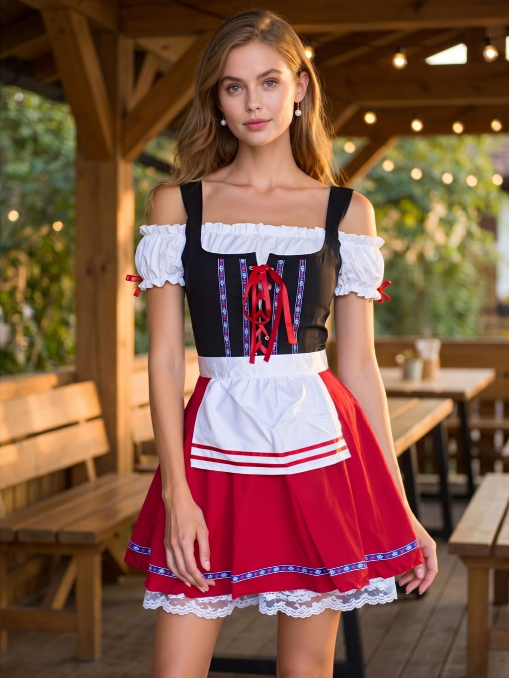 Carmen-Dirndl Kurzer Rock Schwarz Rot Kontrast-Schnürschürze