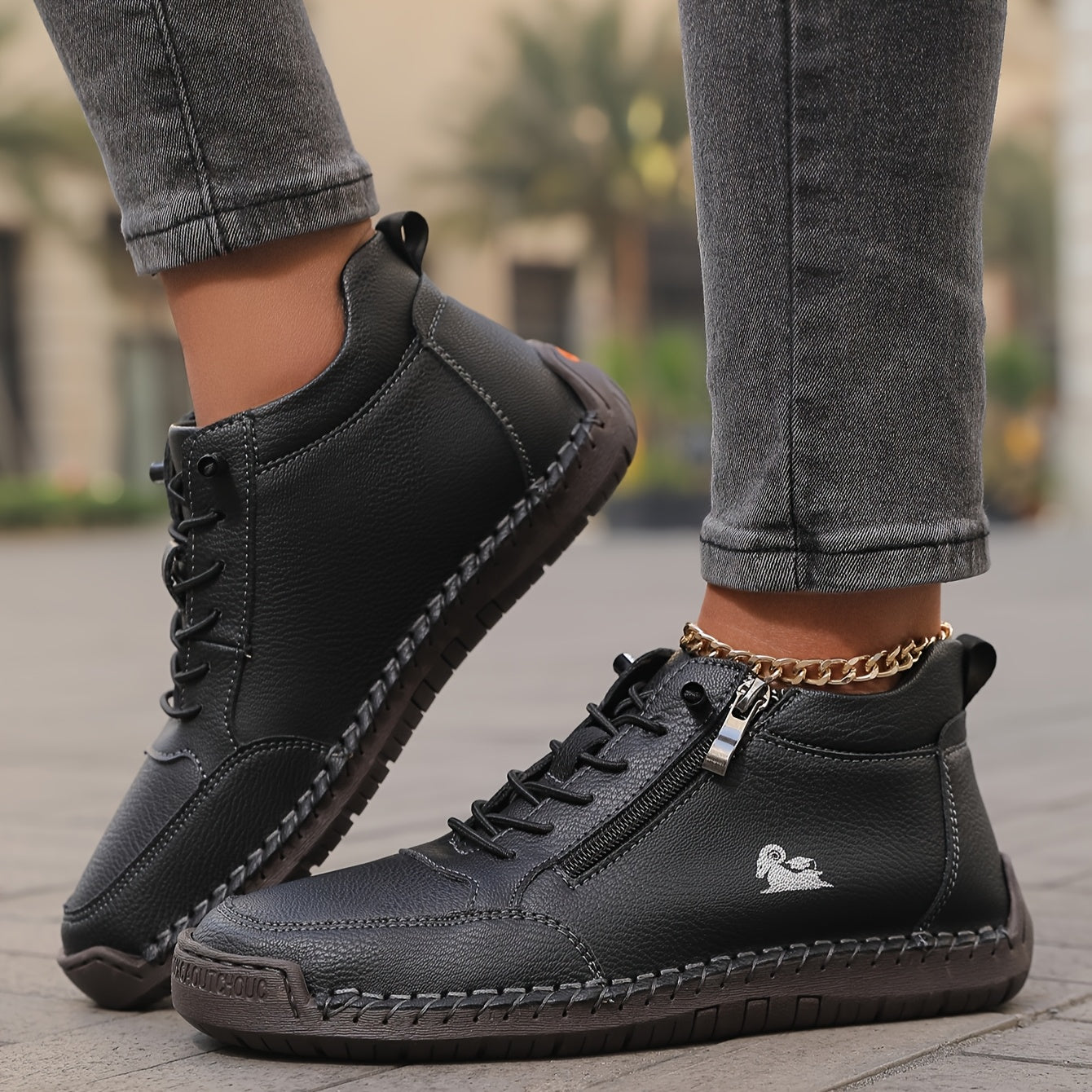 Women's Sneakers with Wide Toe Box and Supportive Sole - Black