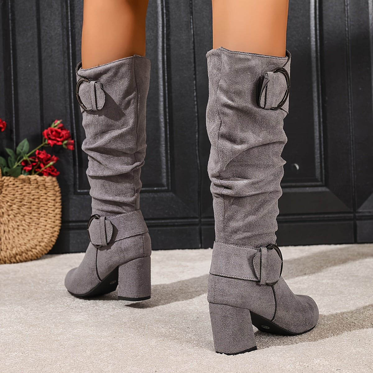 Damen-Stiefel mit gerafftem Schaft und Blockabsatz, kniehoch