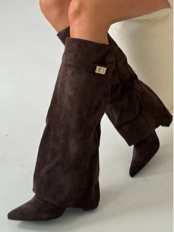 Women's Winter Knee-High Boots with Side Zipper and Cushioned Insole - Brown