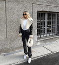 Ladies' leather jacket with elegant fur trim – Stylish through the cold season