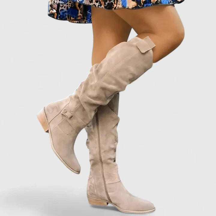Orthopädische Komfortstiefel für ganztägigen Halt. Alltägliche Mode.