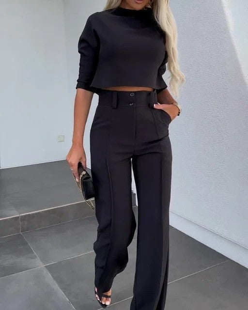 Two-Piece Winter Set for Women with Warming Fit and Versatile Design - Black