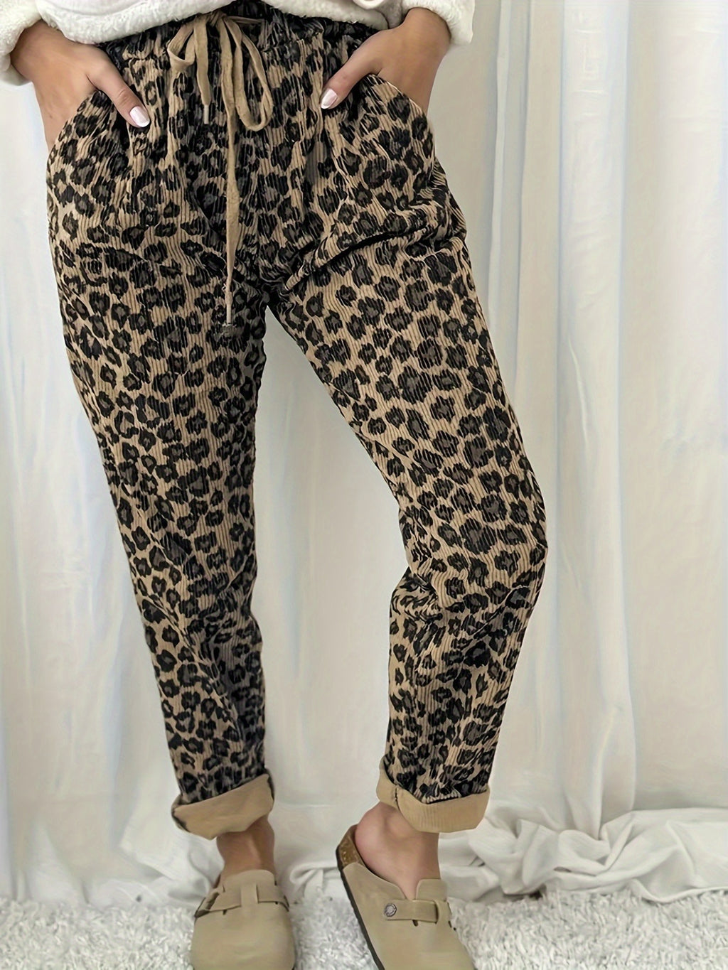 Damen Leopard-Kordhose in Langform | Damenbekleidung