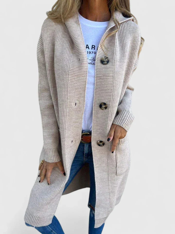 Lange Damen-Strickjacke mit Knopfleiste und tiefen Fronttaschen
