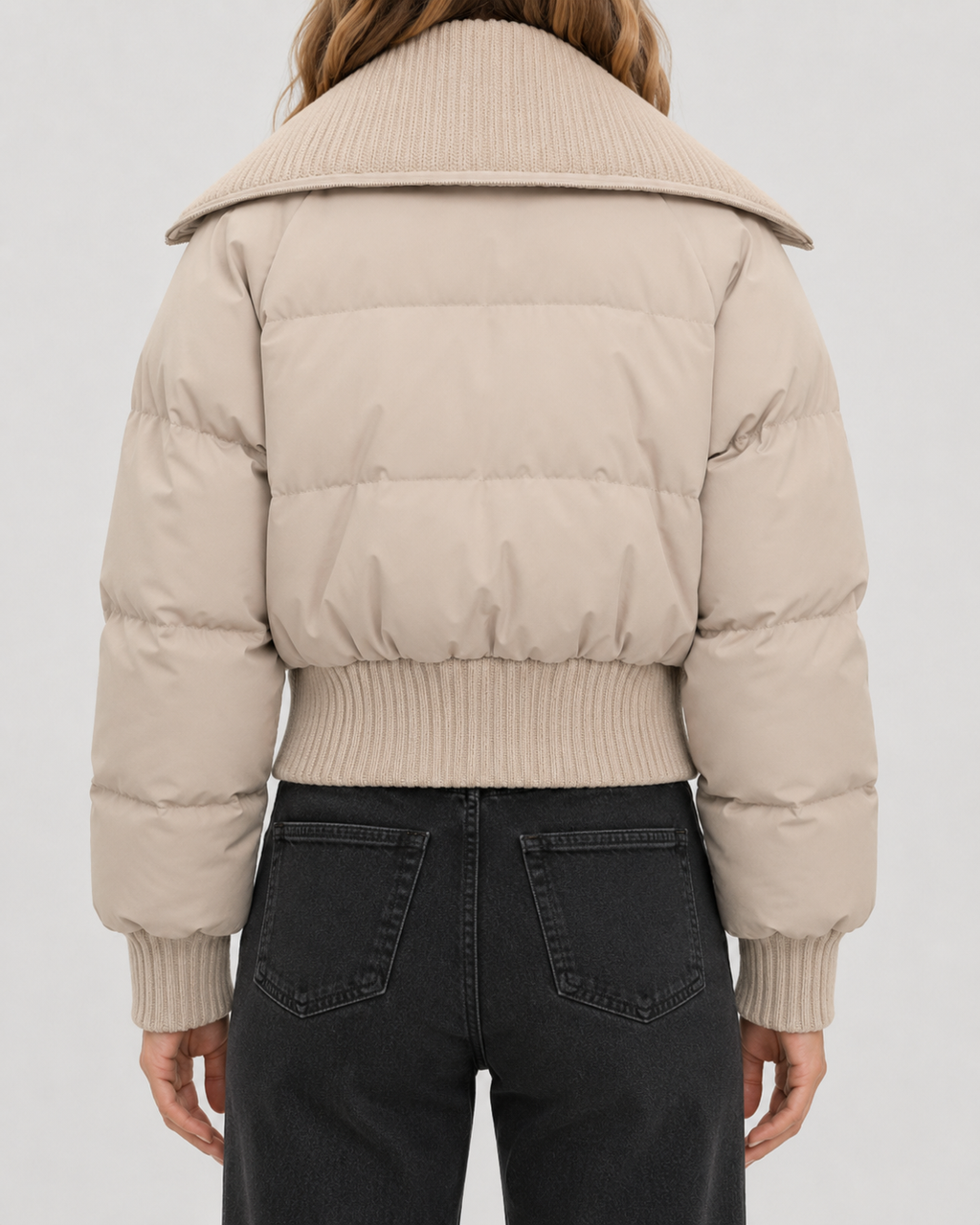 Kurze Steppjacke mit Strickkragen für Damen