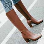 Kniehohe Damenstiefel mit Blockabsatz und seitlichem Reißverschluss