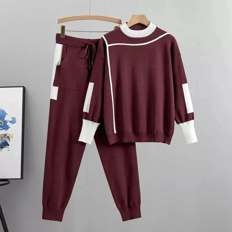 Damen-Loungewear in Color-Block-Optik mit Stehkragen und zulaufender Hose