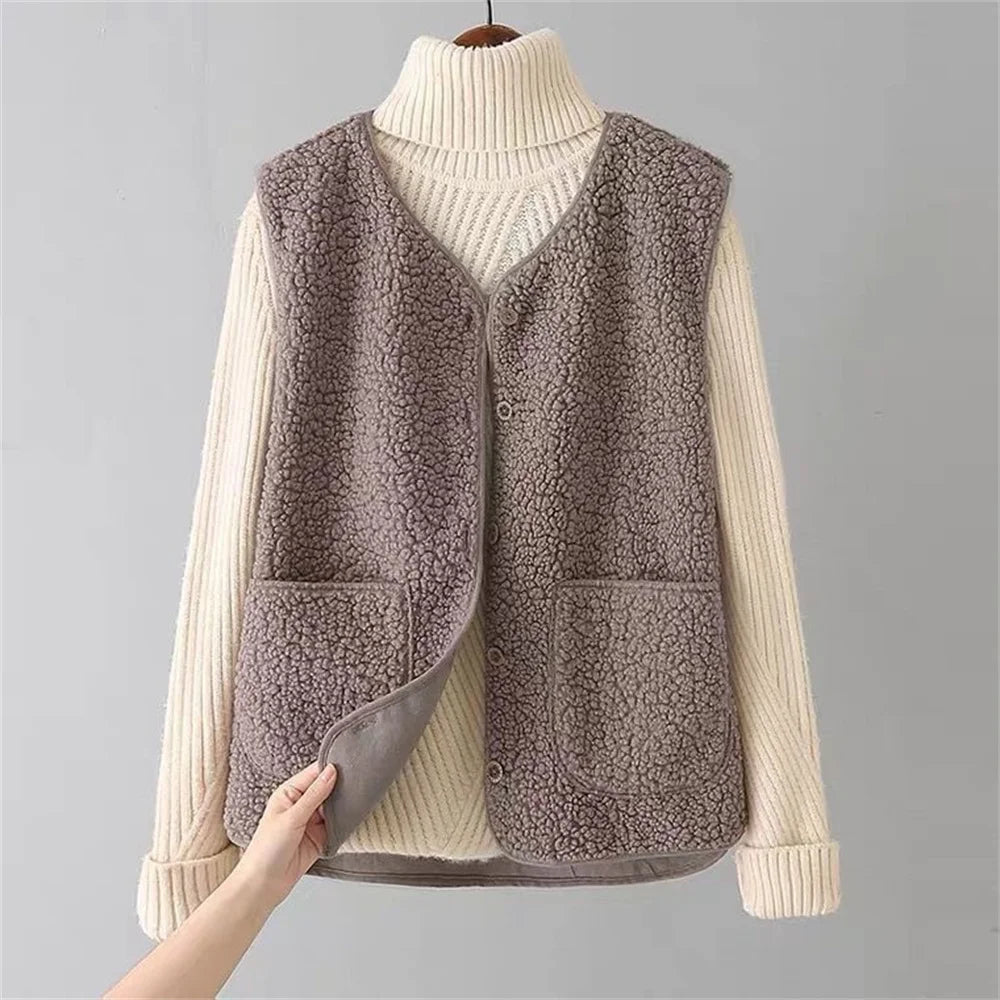 Women's Teddy Fleece Gilet with Patch Pockets – Sleeveless Popper Front Borg Waistcoat