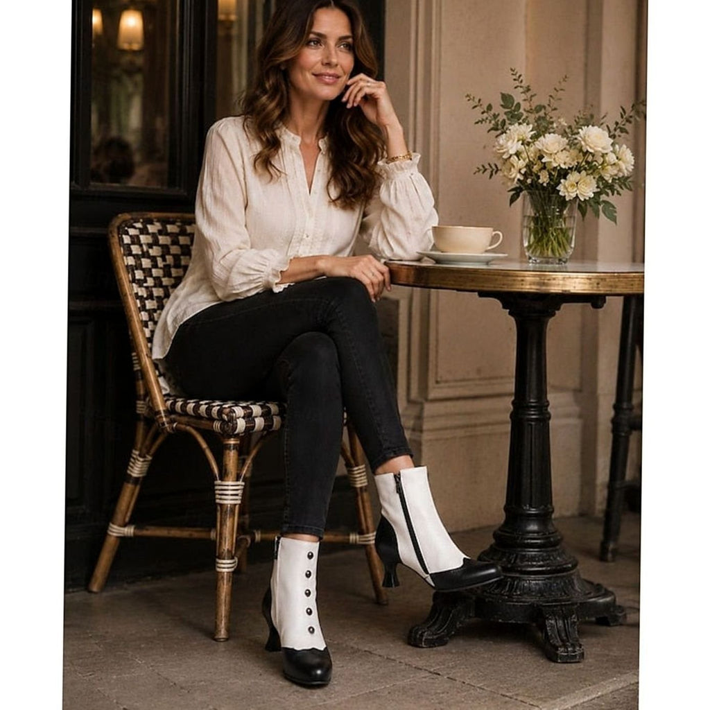 Zweifarbige Vintage-Stiefeletten mit Knopfleiste und Spool-Absatz für Damen
